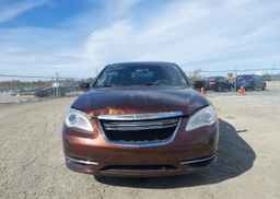 2013 CHRYSLER 200 LX