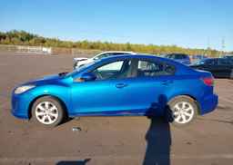 2013 MAZDA MAZDA3 GX