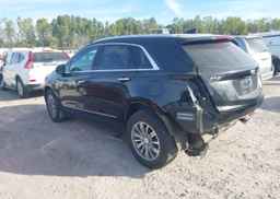 2017 CADILLAC XT5