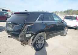 2017 CADILLAC XT5