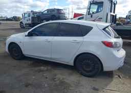 2010 MAZDA 3 I