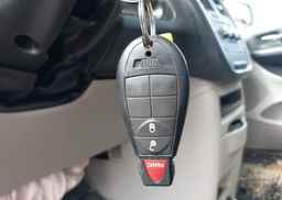 2012 DODGE GRAND CARAVAN SE