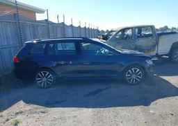 2017 VOLKSWAGEN GOLF SPORTWAGEN 1.8 TSI COMFORTLINE