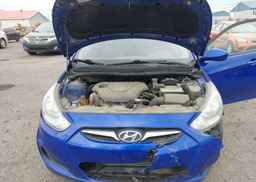 2012 HYUNDAI ACCENT GL