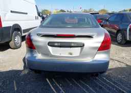 2006 PONTIAC GRAND PRIX