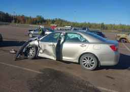 2014 TOYOTA CAMRY LE