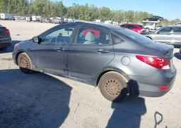 2013 HYUNDAI ACCENT GL