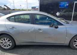 2014 MAZDA MAZDA3