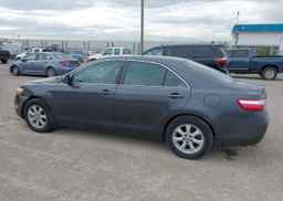 2009 TOYOTA CAMRY SE