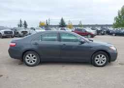 2009 TOYOTA CAMRY SE