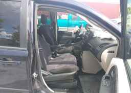 2011 DODGE GRAND CARAVAN SE