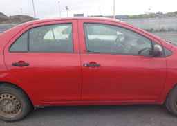 2009 TOYOTA YARIS