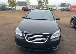 2014 CHRYSLER 200 LX
