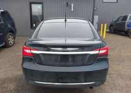 2014 CHRYSLER 200 LX