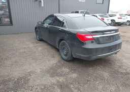 2014 CHRYSLER 200 LX