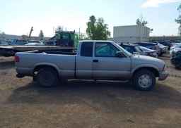 2003 GMC SONOMA SL