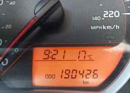 2013 TOYOTA YARIS LE