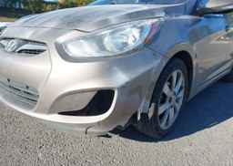 2012 HYUNDAI ACCENT GLS