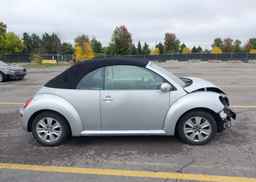 2008 VOLKSWAGEN NEW BEETLE 2.5L TRENDLINE