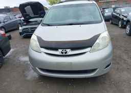 2010 TOYOTA SIENNA LE V6