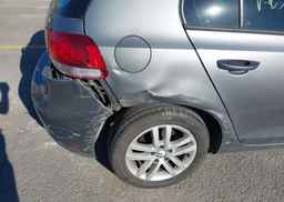 2011 VOLKSWAGEN GOLF 2.0 TDI COMFORTLINE