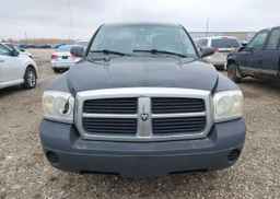 2006 DODGE DAKOTA QUAD