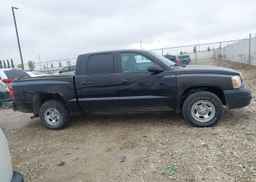 2006 DODGE DAKOTA QUAD