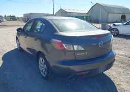 2010 MAZDA MAZDA3