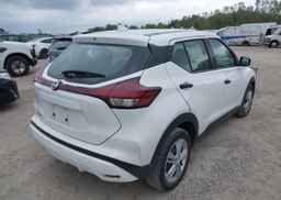 2021 NISSAN KICKS