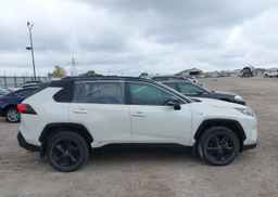 2020 TOYOTA RAV4 HYBRID XLE