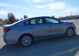 2023 KIA FORTE LX