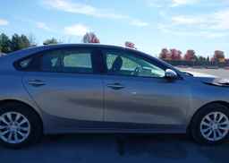 2023 KIA FORTE LX
