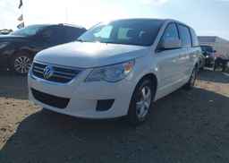 2010 VOLKSWAGEN ROUTAN SE