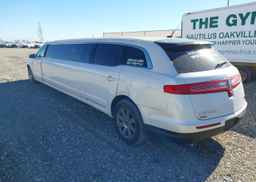 2015 LINCOLN MKT LIMO