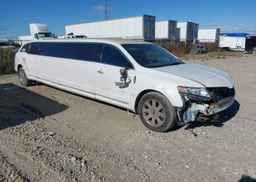2015 LINCOLN MKT LIMO