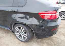 2011 BMW X6 M