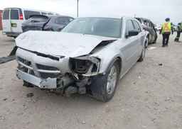 2005 DODGE MAGNUM