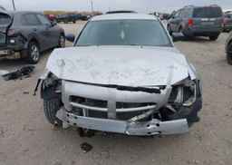 2005 DODGE MAGNUM