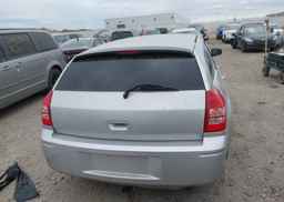 2005 DODGE MAGNUM