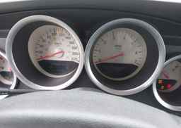 2005 DODGE MAGNUM