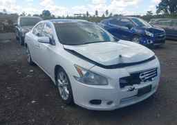 2013 NISSAN MAXIMA SV
