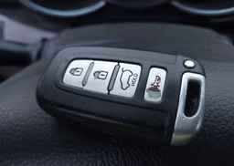 2011 KIA SORENTO LX