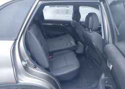 2011 KIA SORENTO LX