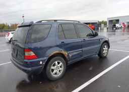 2001 MERCEDES-BENZ ML 320 CLASSIC