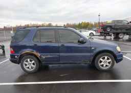 2001 MERCEDES-BENZ ML 320 CLASSIC