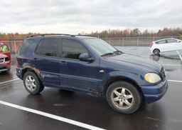 2001 MERCEDES-BENZ ML 320 CLASSIC