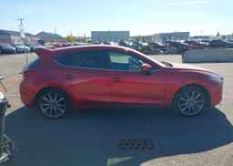2018 MAZDA MAZDA3 GT