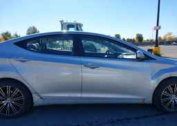 2013 HYUNDAI ELANTRA GL
