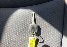 2012 KIA SORENTO LX