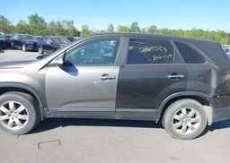 2012 KIA SORENTO LX